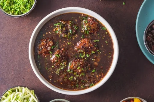 Vegetable Manchurian (Gravy)