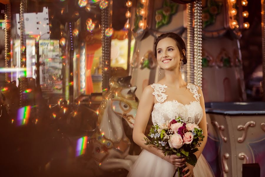 Wedding photographer Yuliya Spirova (spiro). Photo of 4 February 2020