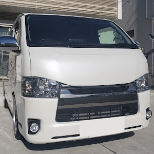 ハイエースバン TRH200V