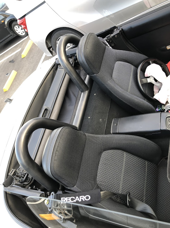 ロードスターのぐるねこ・車検・シート交換に関するカスタム事例の投稿画像3枚目