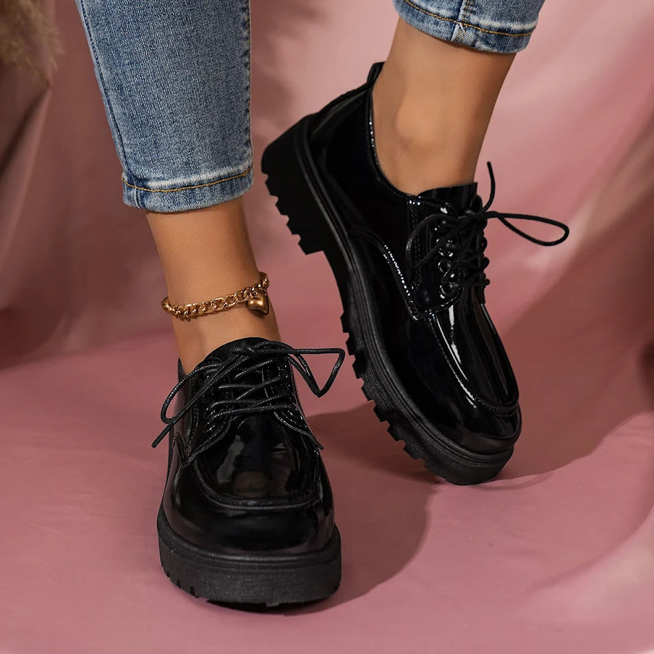 Retro Big Toe Lace-up Small Leather Shoes Women's Thick Sole Height Increasing. Comfortable, stylish, and designed for a