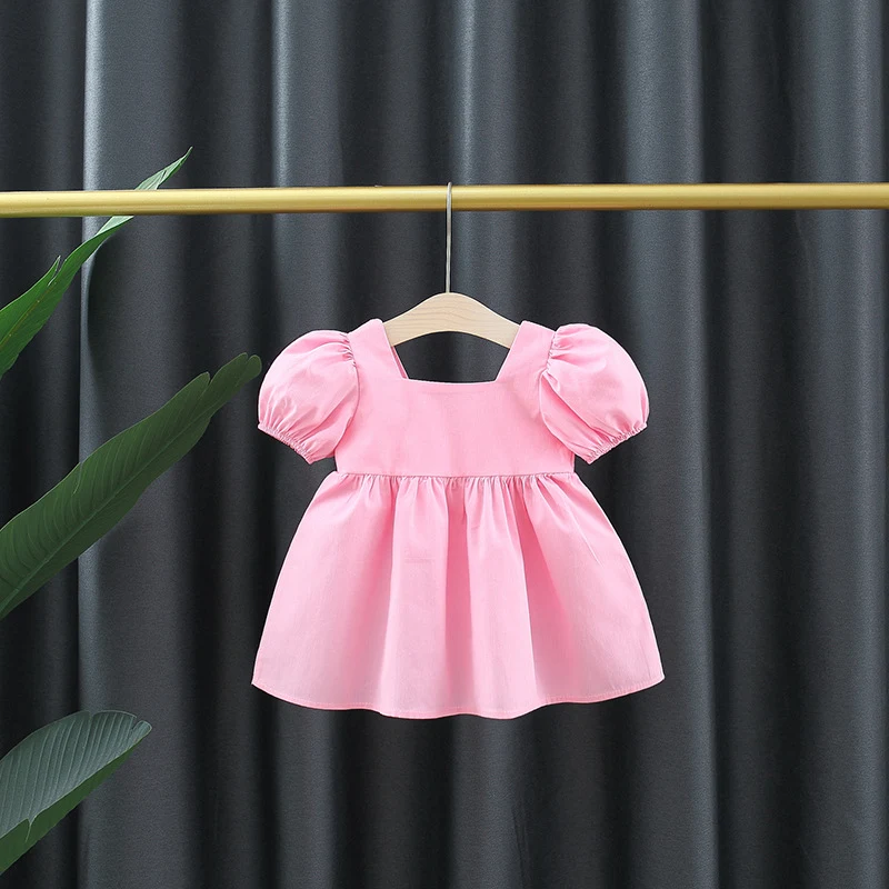 Robe Princesse pour Filles Col Carré Manches Bouffantes Élégante & Confortable Idéale pour Fêtes & Anniversaires Design Attrayant Pour Petites Filles