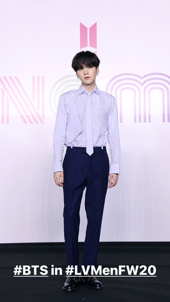 Louis Vuitton on X: #LouisVuitton is pleased to welcome @bts_bighit member  #V as new House Ambassador. #BTS  / X