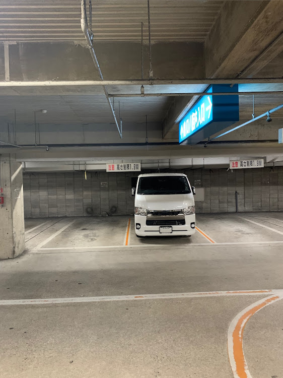 ハイエースバンのハイエース6型・車中泊仕様・ハイエース仲間が欲しいに関するカスタム事例の投稿画像1枚目