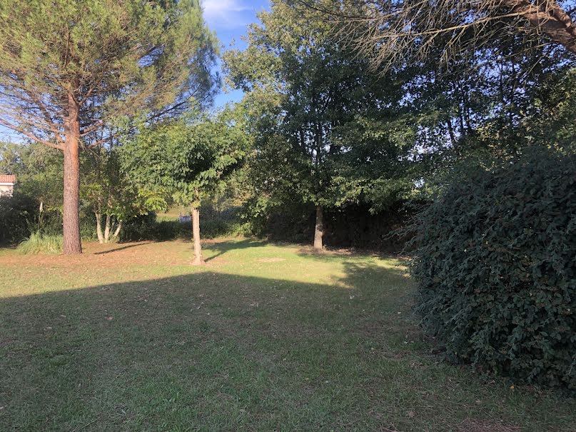 Vente terrain  1327 m² à Saint-Nauphary (82370), 118 000 €