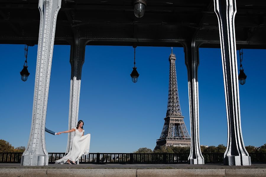 Wedding photographer Julien Laurent-Georges (photocamex). Photo of 22 November 2022