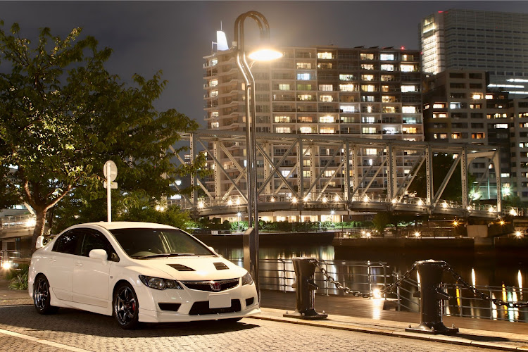 シビックタイプRの仕様変更・無限MUGEN・ADVAN Racing・amuseR1チタン・夜ショットに関するカスタム事例の投稿画像7枚目