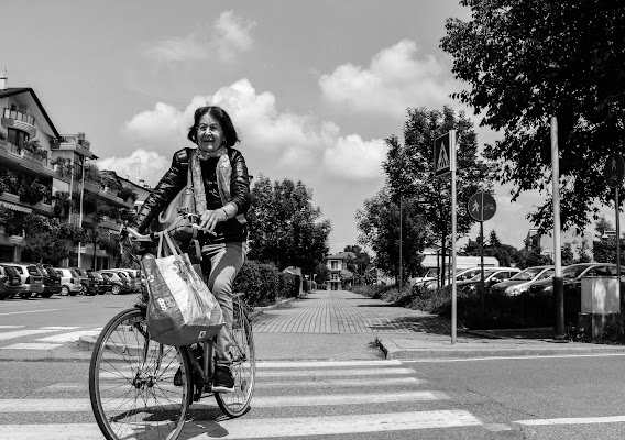 Pedalando in bicicletta di Rebecca97