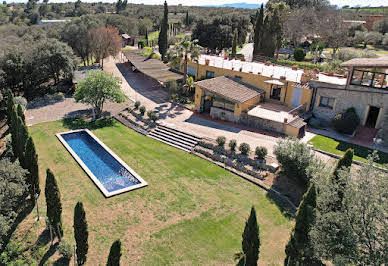 Villa with pool and terrace 2