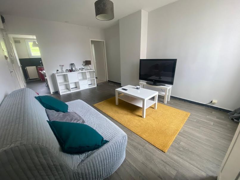 Location meublée appartement 1 pièce 29 m² à Limoges (87000), 395 €