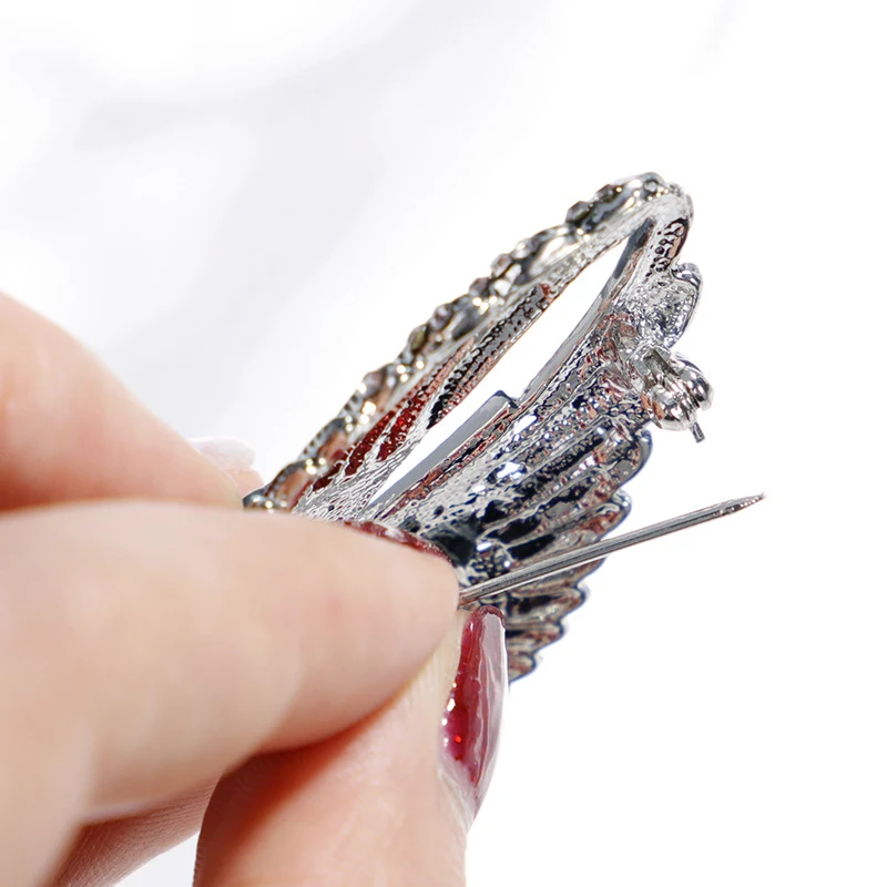 Broche ailes d'ange Accessoire de mode élégant Bijoux fins Design délicat Cadeau idéal pour femmes Ajoutez une touche céleste à votre style