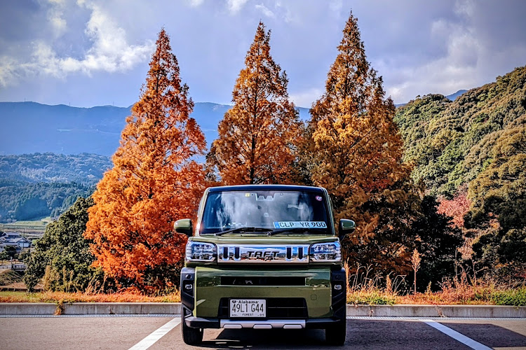 タフトの竜門峡・竜門ダム・紅葉と愛車・紅葉ドライブ・トリオショットに関するカスタム事例の投稿画像2枚目