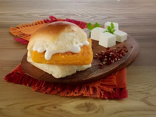 Paneer Vada Pav [2 Pieces]