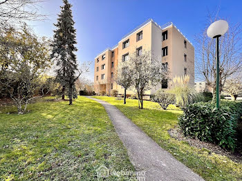 appartement à Sainte-genevieve-des-bois (91)