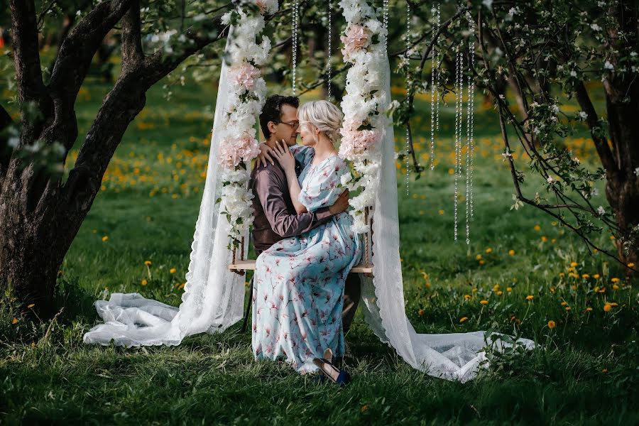 Wedding photographer Roman Sinyakov (resinyakov). Photo of 12 May 2019