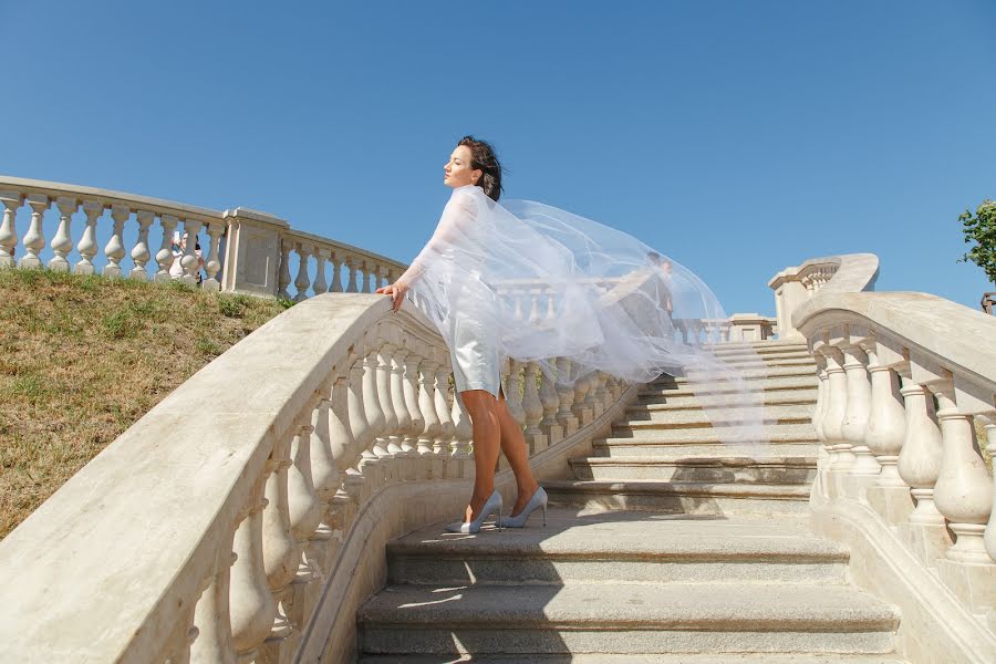 Svatební fotograf Antonina Linova (fottolino). Fotografie z 6.července 2019