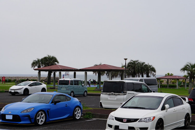 フィットの休日・愛車の差し色・梅雨入り・オフ会・エアクリに関するカスタム事例の投稿画像13枚目