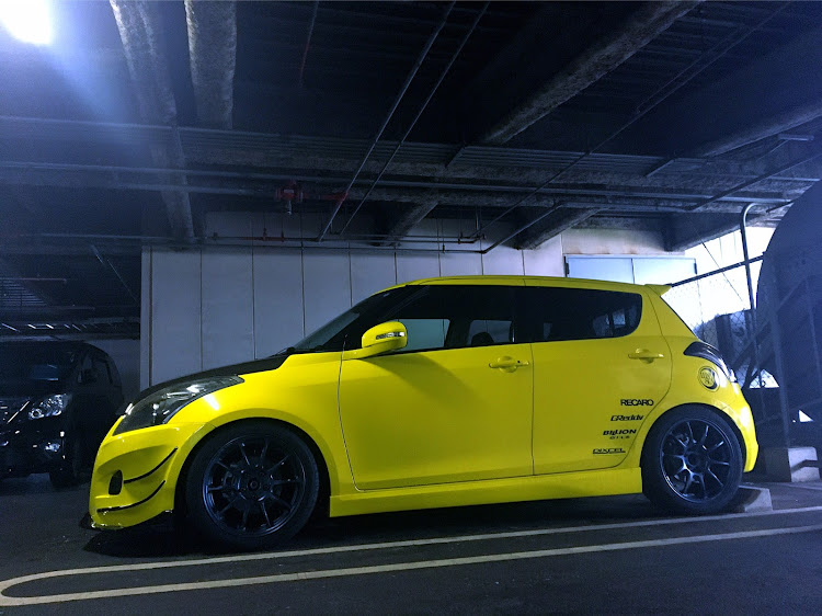 スイフトスポーツの運転する時は気を引き締めて・注意喚起・思い出すだけで生きた心地しねぇ…・危機一髪に関するカスタム事例の投稿画像1枚目