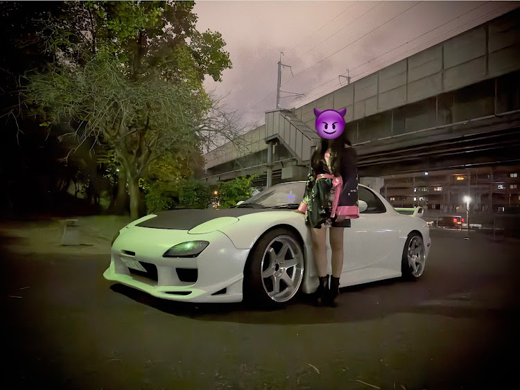 RX-7のFD3S・ハロウィン・車種名エンブレムは有り派に関するカスタム事例の投稿画像2枚目