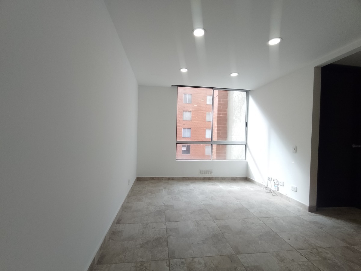 Apartamento En Arriendo - Pinos De Lombardia, Bogota