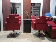 Mansi Beauty Parlour photo 2