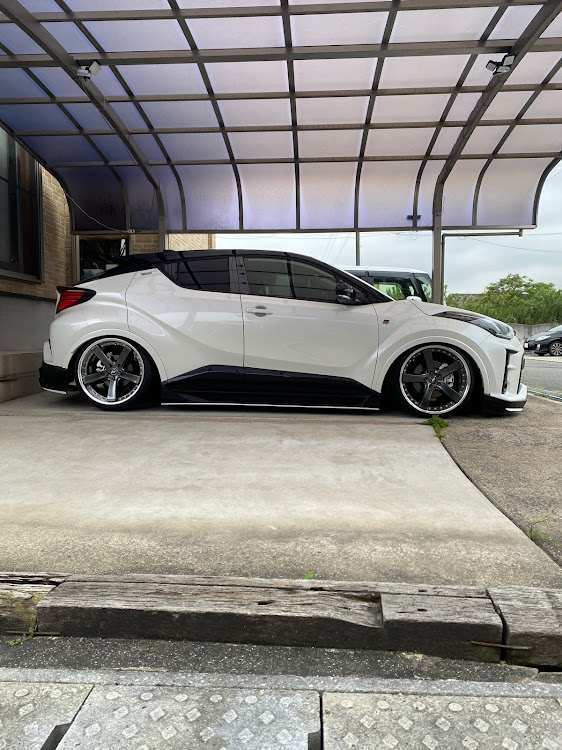C-HRの車高調交換・車高調整・タナベ・RSR・前後バランスに関するカスタム事例の投稿画像6枚目