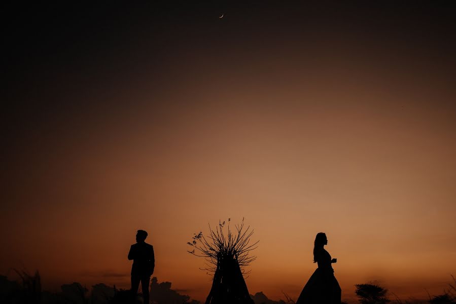 Fotógrafo de bodas Gilang Ramadhan (gravia). Foto del 24 de septiembre 2018