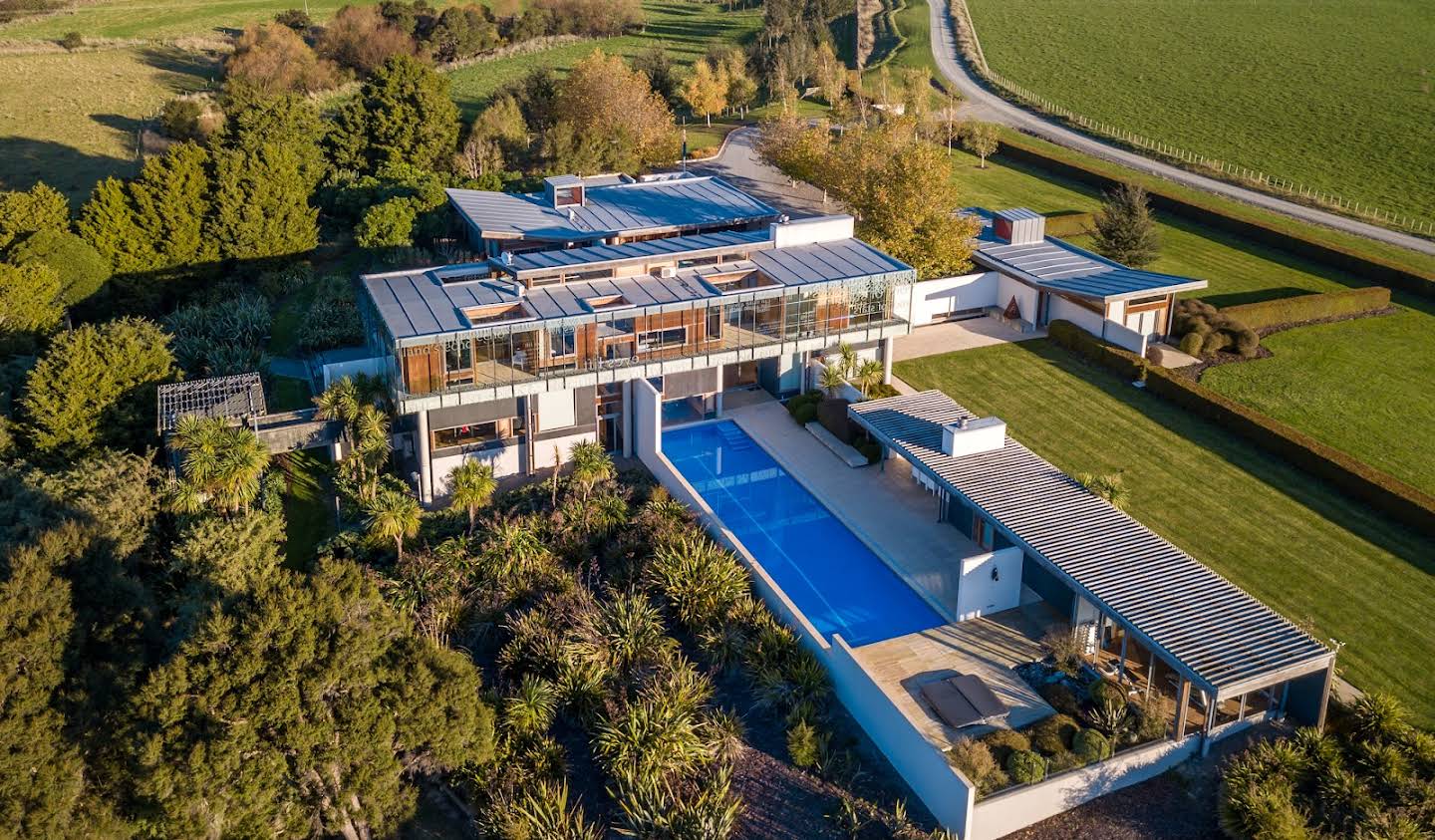 Maison avec piscine et jardin Carterton