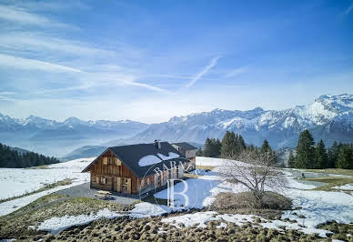 Chalet with panoramic view 9