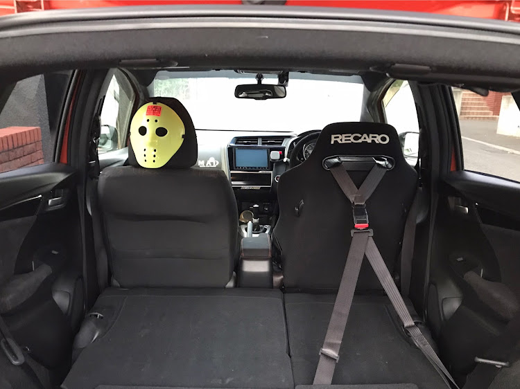 フィットのGK5・GK5 RS・サベルト・サベルトクラブマン・4点式シートベルトに関するカスタム事例の投稿画像3枚目