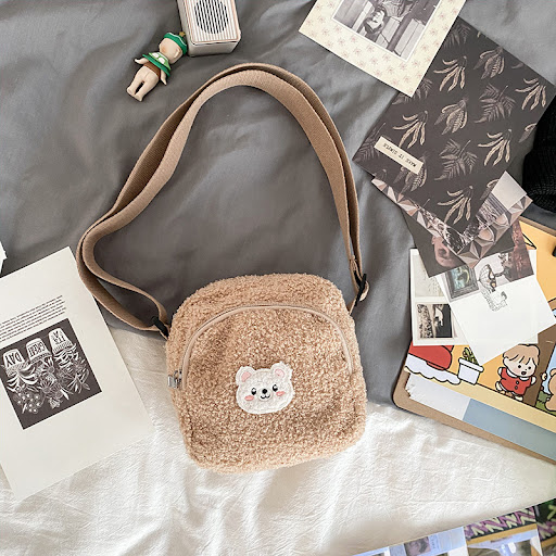 Title 3, Womens plush mobile phone bag, a small shoulde...