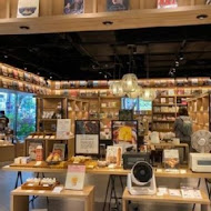 蔦屋書店 Tsutaya Bookstore(台中市政店)