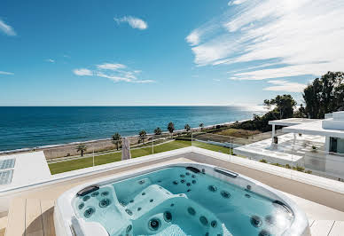 Contemporary apartment with terrace and pool 4