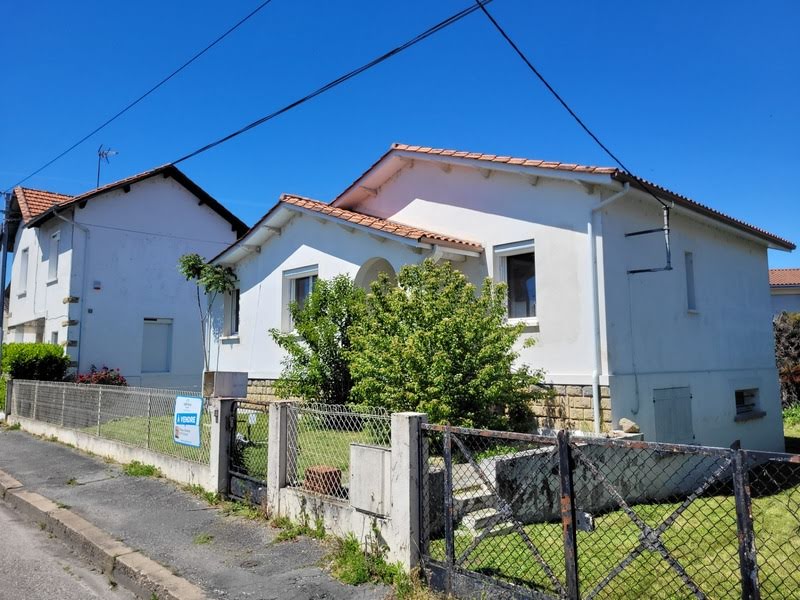Vente maison 4 pièces 169 m² à Bergerac (24100), 92 000 €