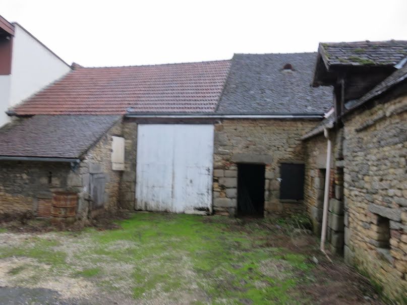 Vente maison 6 pièces 150.56 m² à Damigny (61250), 47 000 €