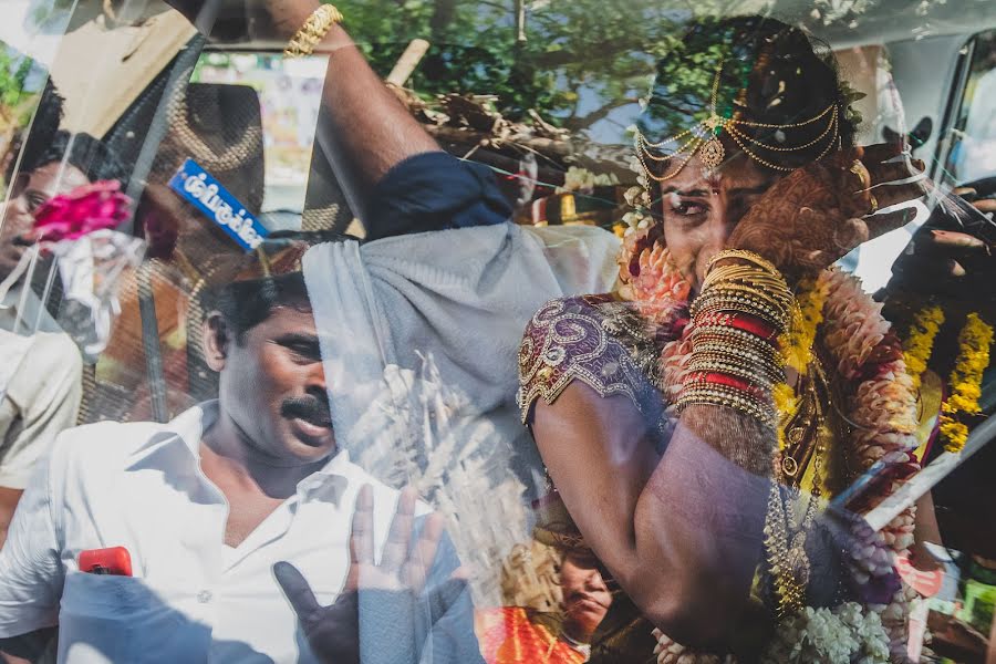 Jurufoto perkahwinan Pon Prabakaran (ponprabakaran). Foto pada 5 Oktober 2023