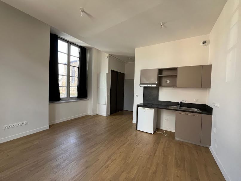 Location  appartement 1 pièce 28 m² à Limoges (87000), 410 €