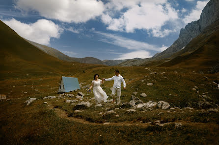 Fotógrafo de casamento Tengo Jiqurashvili (tengo). Foto de 3 de fevereiro 2022