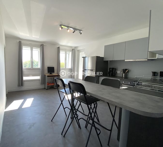 Location meublée appartement 1 pièce 13 m² à Toulouse (31000), 425 €