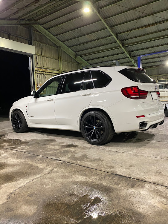 X5のbmwに関するカスタム事例の投稿画像5枚目