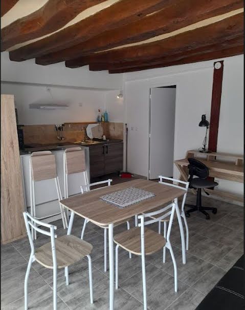 Location meublée appartement 1 pièce 40 m² à Blois (41000), 480 €