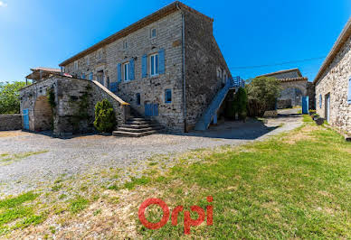 Maison avec piscine et terrasse 19