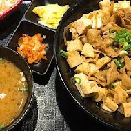 新丼日式餐廳