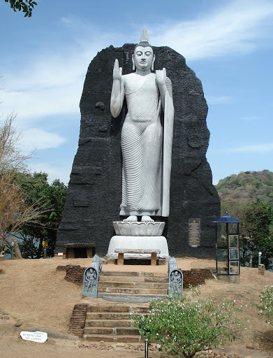 Buddha Statue Near Polonnaruwa