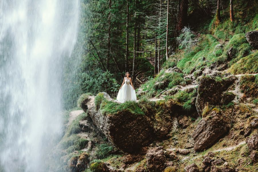 Fotógrafo de casamento Andrey Tebenikhin (atshoots). Foto de 11 de outubro 2016