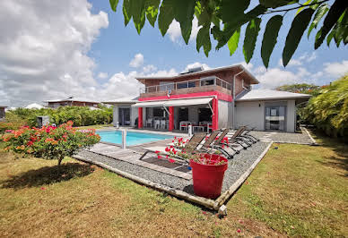 Villa avec piscine et terrasse 6