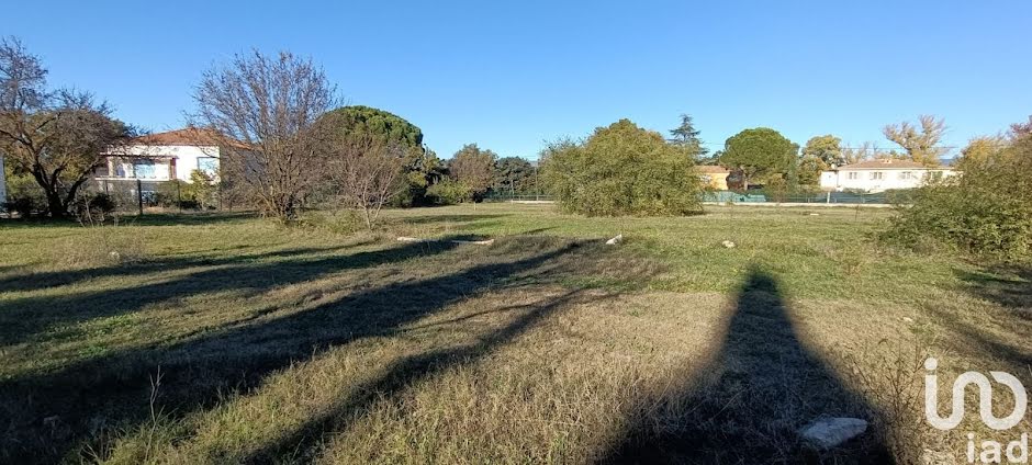 Vente terrain  800 m² à Carpentras (84200), 240 000 €