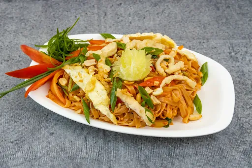 Chicken Pad Thai Noodles