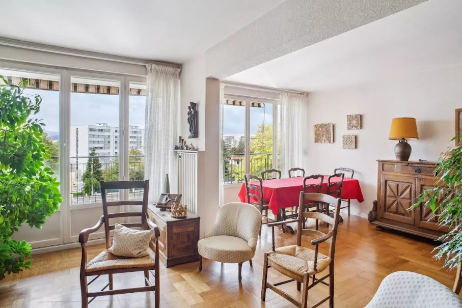 Vente appartement 5 pièces 103.5 m² à Sainte-Foy-lès-Lyon (69110), 350 000 €