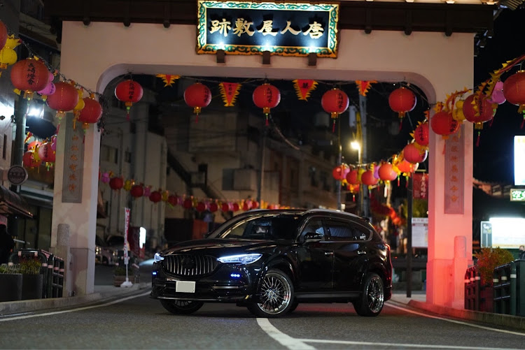 CX-8のピックアップに選ばれたい・行方不明パーツを探せ・長崎ランタンフェスティバル・夜活撮影🌃📷・mazdaに関するカスタム事例の投稿画像1枚目